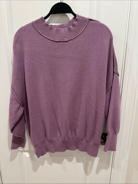 Oversized Light Purple Women's Crewneck Sweater Large